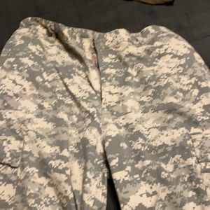 Digital camouflage pants large